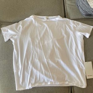 white t shirt lululemon